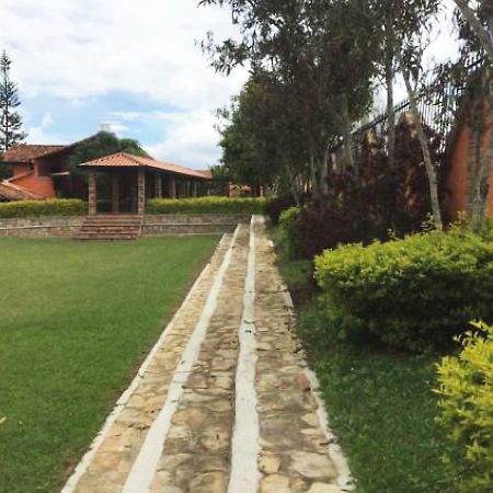 Hotel Cristo Rey Campestre Los Santos  Exteriör bild