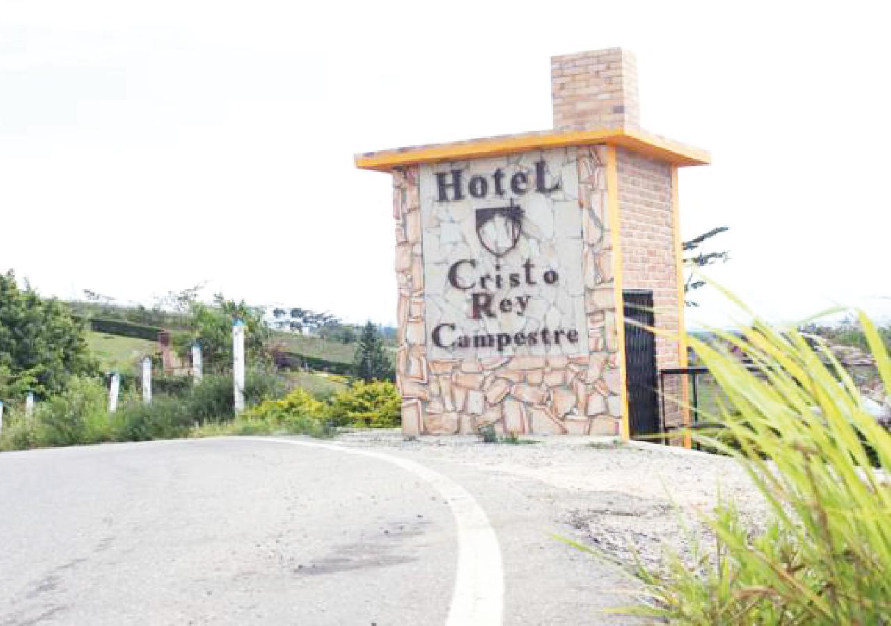 Hotel Cristo Rey Campestre Los Santos  Exteriör bild
